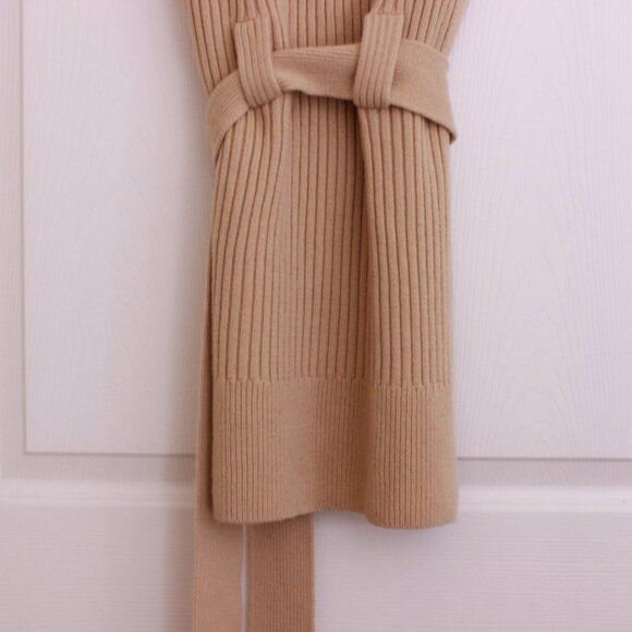 NWOT COS Cable Knit Wool Roll-Neck Turtleneck Belted Vest Camel Brown - Picture 11 of 11